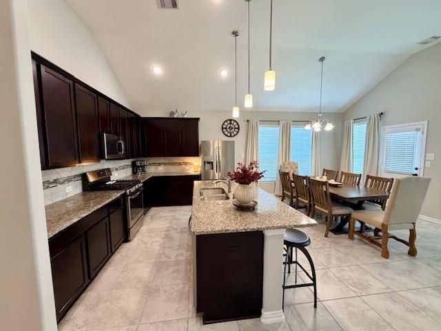 8711 W Crescent Lake Circle, Baytown, TX 77521