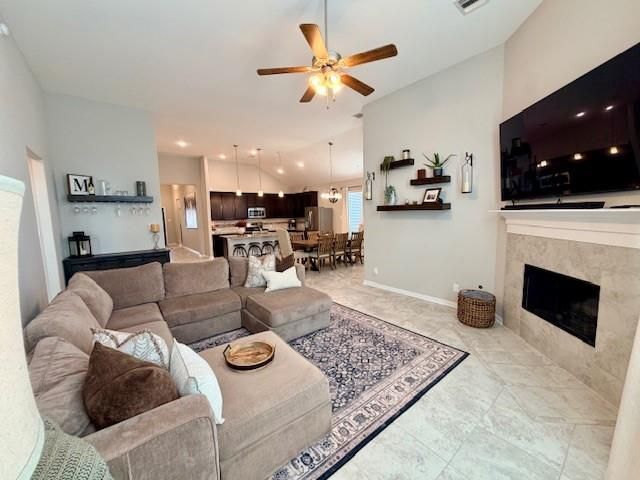 8711 W Crescent Lake Circle, Baytown, TX 77521