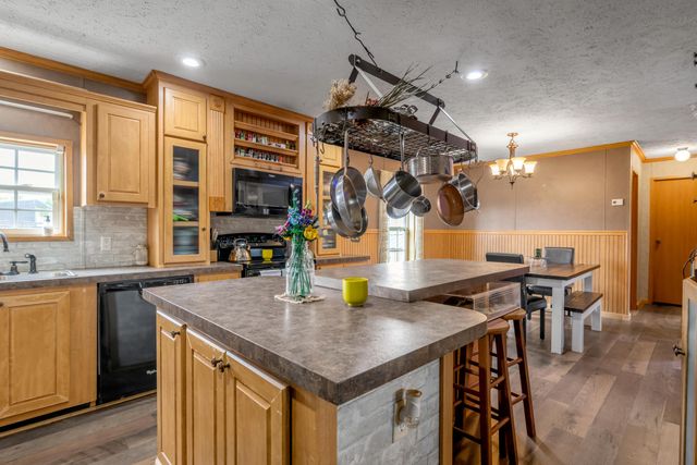 2900 Winchester Road, Paris, KY 40361