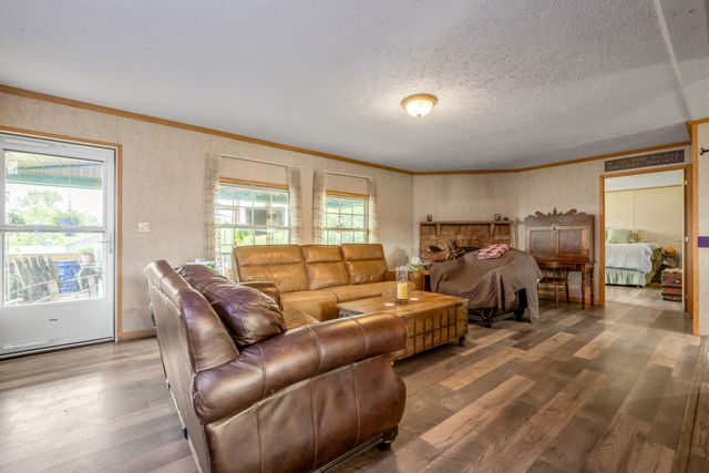 2900 Winchester Road, Paris, KY 40361