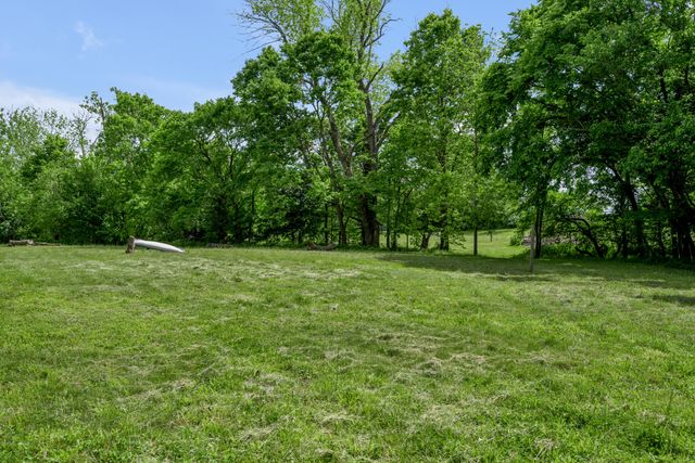 2900 Winchester Road, Paris, KY 40361