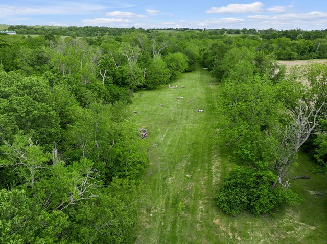 2900 Winchester Road, Paris, KY 40361