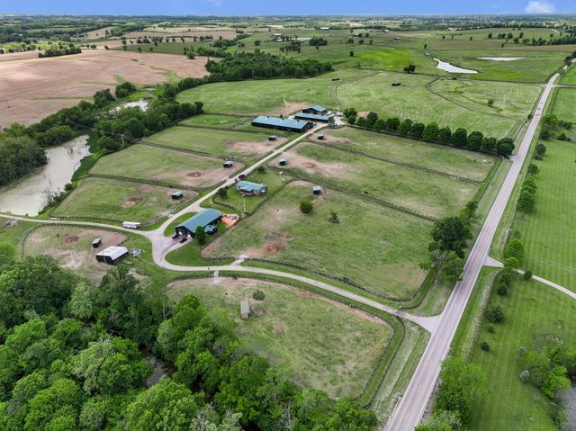 2900 Winchester Road, Paris, KY 40361