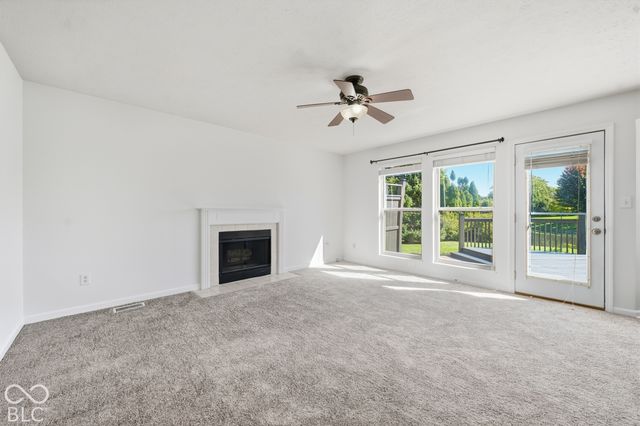 8567 Knoll Crossing, Fishers, IN 46038