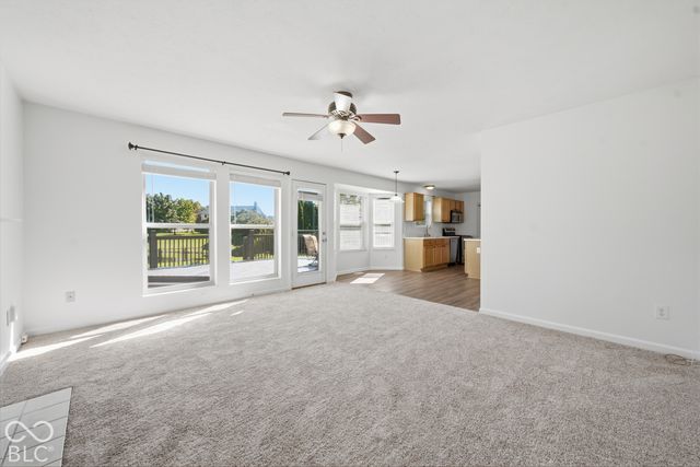 8567 Knoll Crossing, Fishers, IN 46038