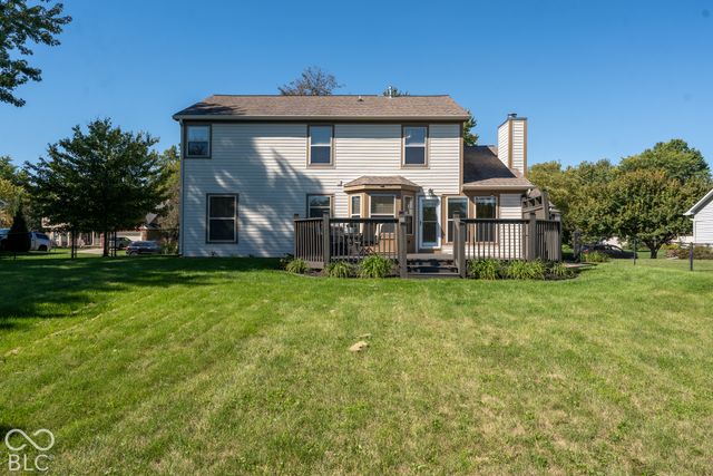 8567 Knoll Crossing, Fishers, IN 46038