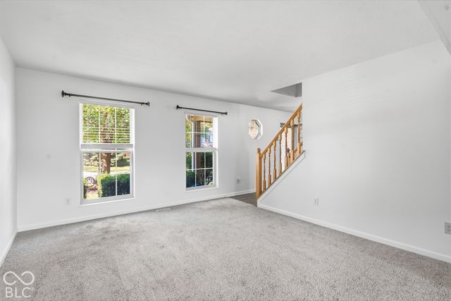 8567 Knoll Crossing, Fishers, IN 46038