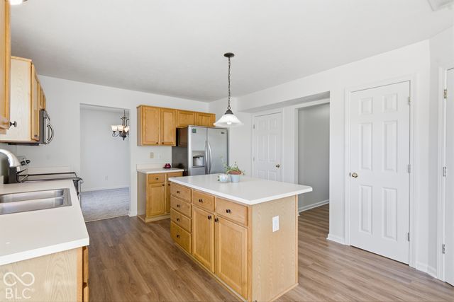 8567 Knoll Crossing, Fishers, IN 46038