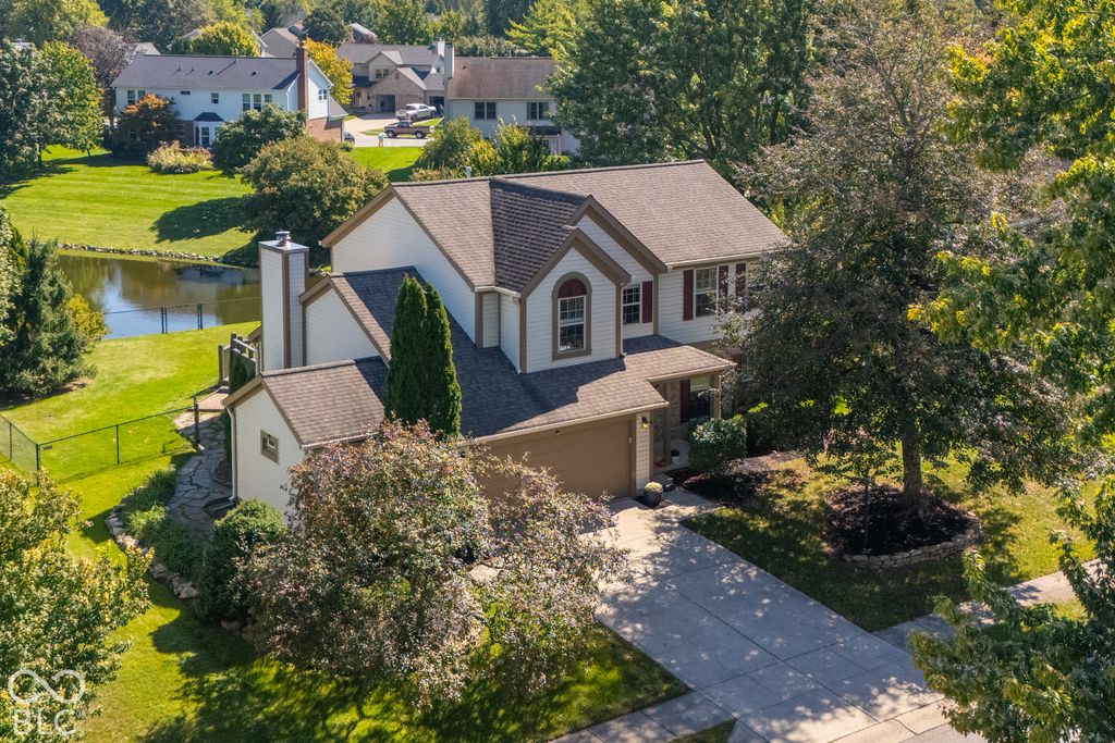 8567 Knoll Crossing, Fishers, IN 46038