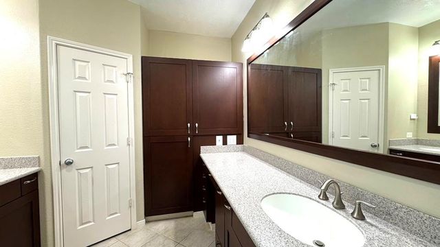 8923 Willow Wind Lane, Houston, TX 77083