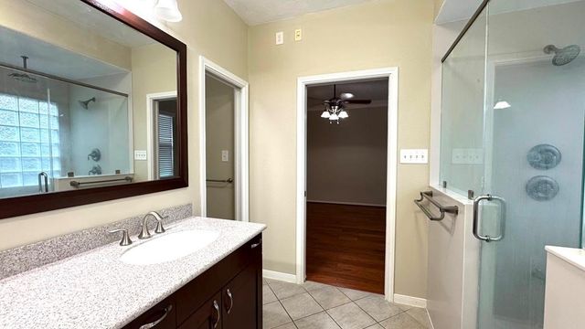 8923 Willow Wind Lane, Houston, TX 77083