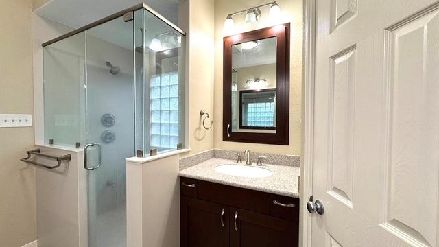 8923 Willow Wind Lane, Houston, TX 77083