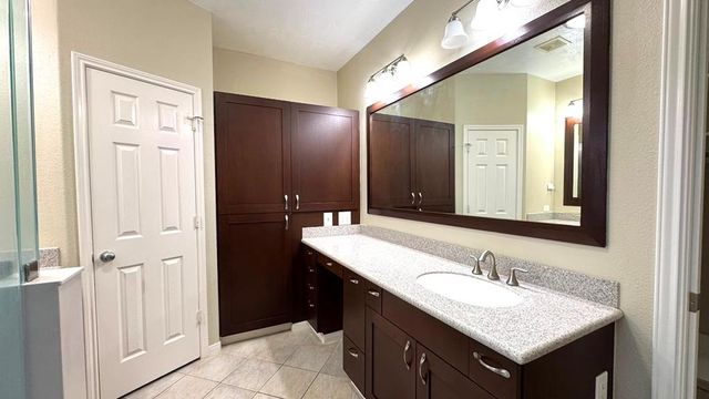 8923 Willow Wind Lane, Houston, TX 77083