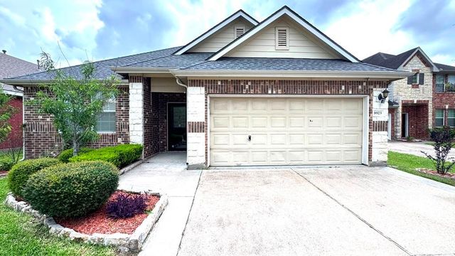 8923 Willow Wind Lane, Houston, TX 77083