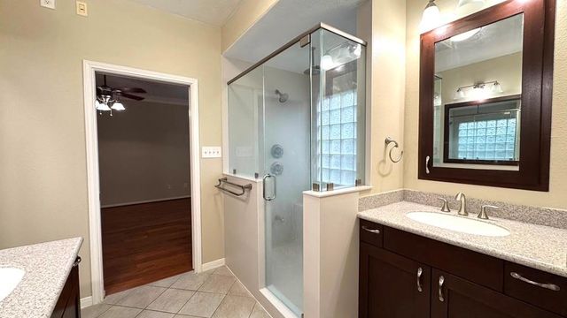 8923 Willow Wind Lane, Houston, TX 77083
