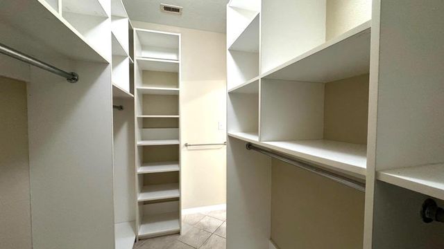 8923 Willow Wind Lane, Houston, TX 77083