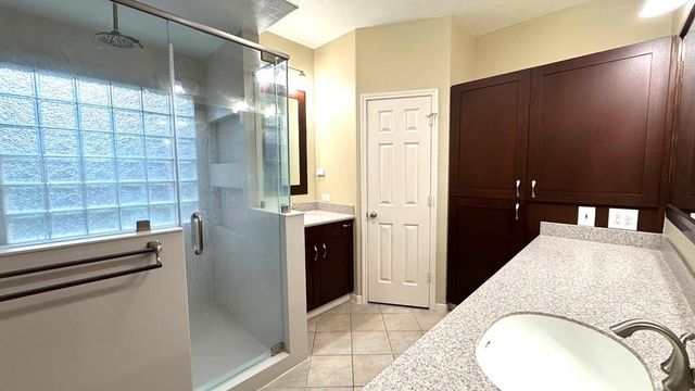 8923 Willow Wind Lane, Houston, TX 77083