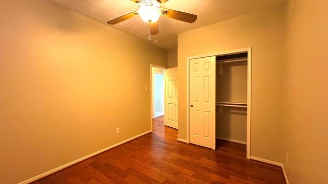 8923 Willow Wind Lane, Houston, TX 77083