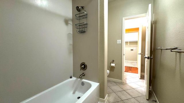 8923 Willow Wind Lane, Houston, TX 77083