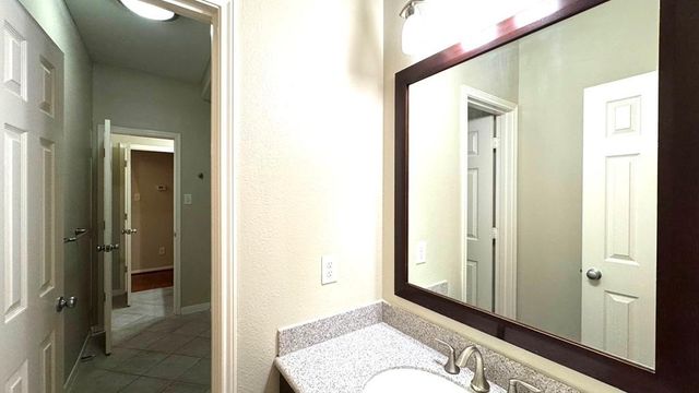 8923 Willow Wind Lane, Houston, TX 77083