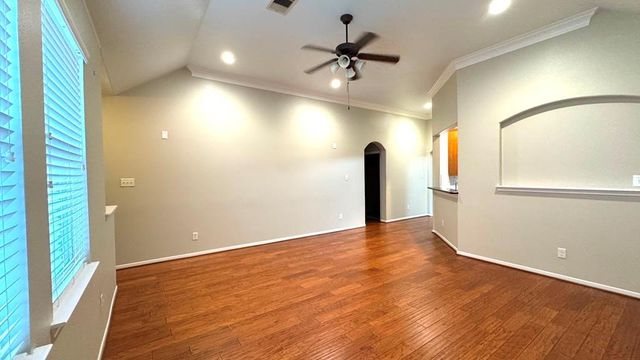 8923 Willow Wind Lane, Houston, TX 77083