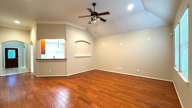 8923 Willow Wind Lane, Houston, TX 77083