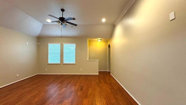 8923 Willow Wind Lane, Houston, TX 77083