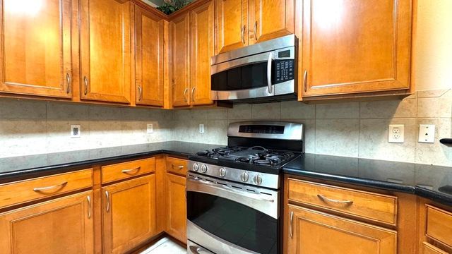 8923 Willow Wind Lane, Houston, TX 77083