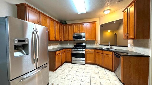 8923 Willow Wind Lane, Houston, TX 77083