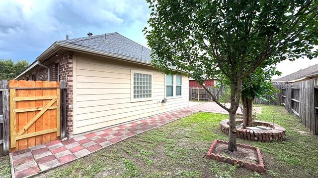8923 Willow Wind Lane, Houston, TX 77083