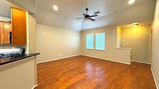8923 Willow Wind Lane, Houston, TX 77083