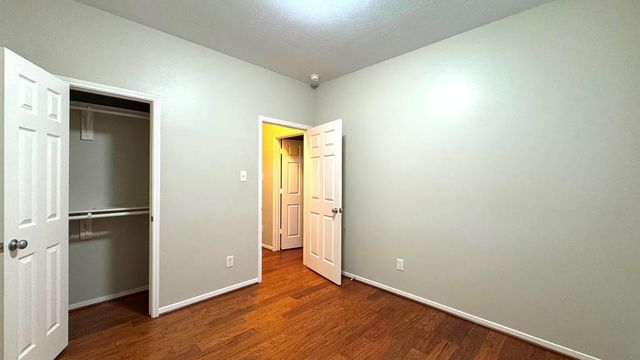 8923 Willow Wind Lane, Houston, TX 77083