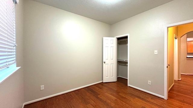 8923 Willow Wind Lane, Houston, TX 77083
