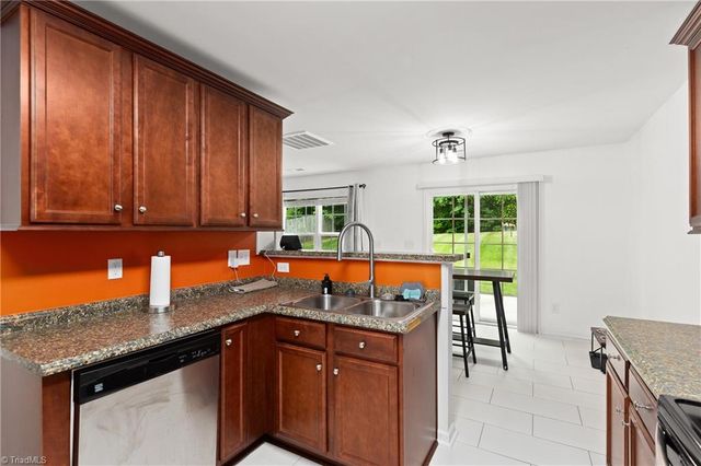 4430 Abbey Park Road, Kernersville, NC 27284