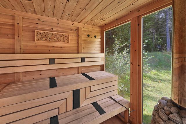 420 Steendom Lane, Lyndon, VT 05852