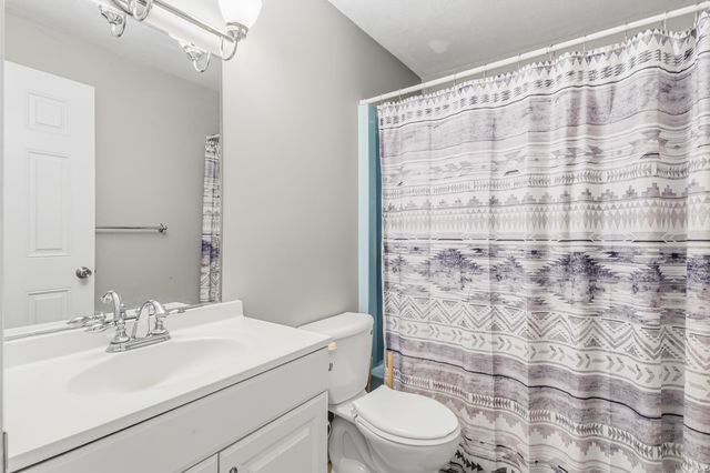 9919 E Limberlost Trail, Fort Wayne, IN 46825