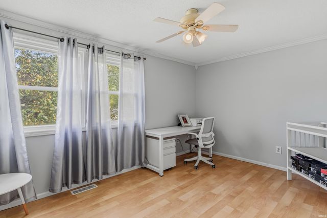 9919 E Limberlost Trail, Fort Wayne, IN 46825