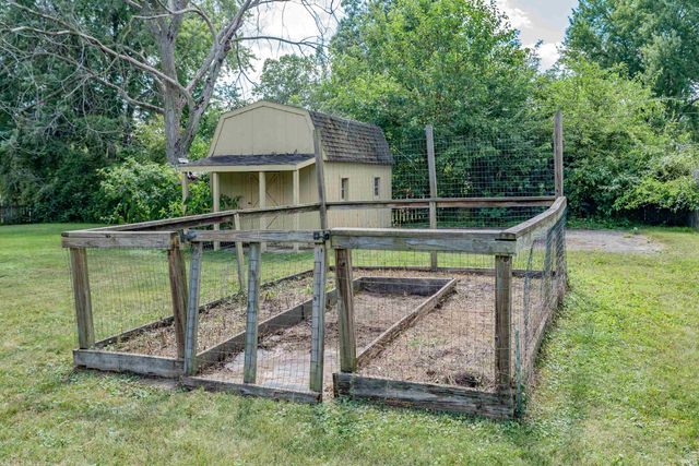 9919 E Limberlost Trail, Fort Wayne, IN 46825