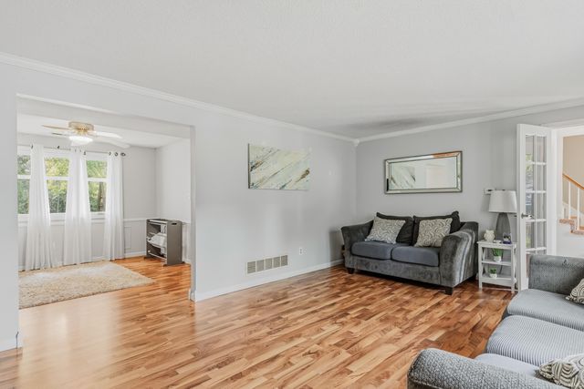 9919 E Limberlost Trail, Fort Wayne, IN 46825