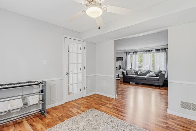9919 E Limberlost Trail, Fort Wayne, IN 46825
