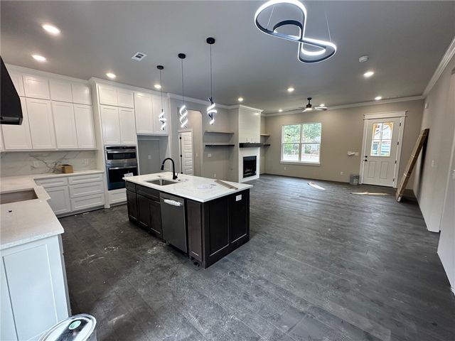 20 Leawood Lane, Bella Vista, AR 72715