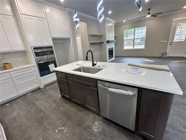 20 Leawood Lane, Bella Vista, AR 72715