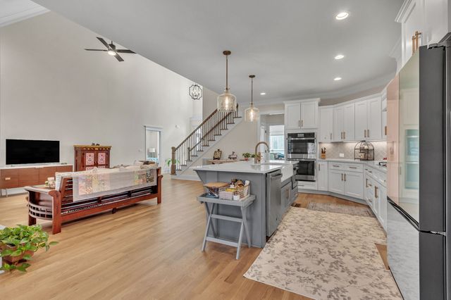 8009 Brightwater Way, Spring Hill, TN 37174