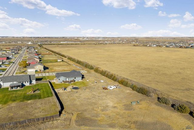 107 FOX TRAIL, Box Elder, SD 57719