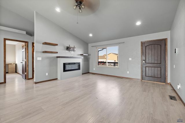 107 FOX TRAIL, Box Elder, SD 57719