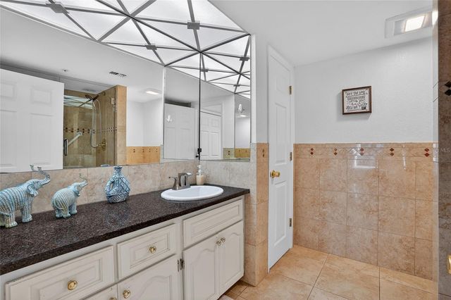 1480 GULF BOULEVARD 202, Clearwater Beach, FL 33767