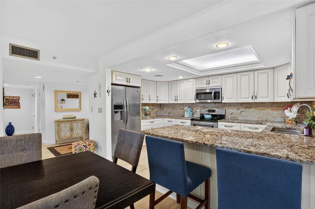 1480 GULF BOULEVARD 202, Clearwater Beach, FL 33767