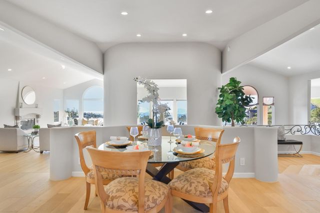 15 Serramar Drive, Oakland, CA 94611