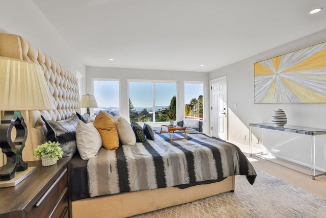 15 Serramar Drive, Oakland, CA 94611