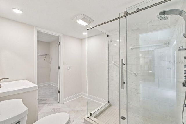 5023 JAMAICA CIRCLE 6, Orlando, FL 32808